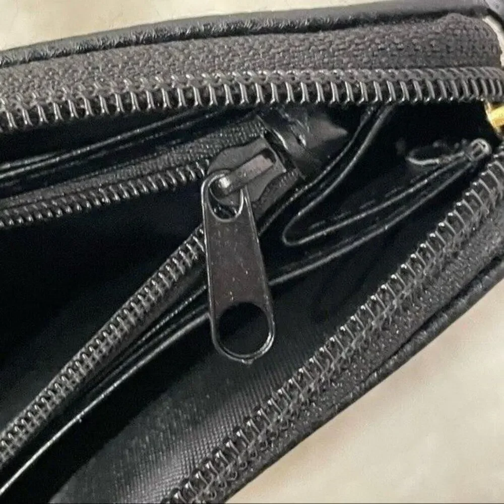 Buxton Black Pebbled Wristlet Wallet Zip Around Clutch Travel Organizer